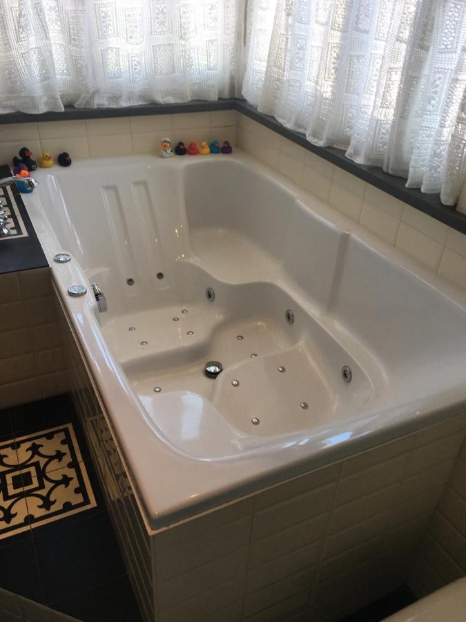 Luc'S Place, Jaccuzi, Waterbed Zoeterwoude Eksteriør billede